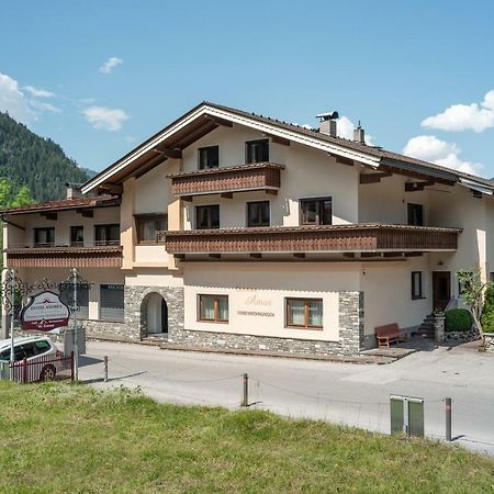 Gastehaus Amor Apartment Mayrhofen Bagian luar foto