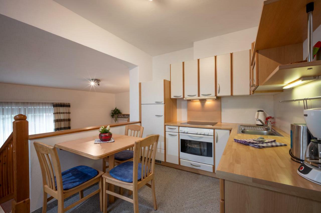 Gastehaus Amor Apartment Mayrhofen Bagian luar foto