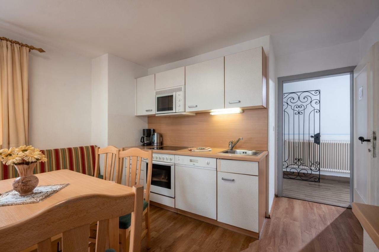 Gastehaus Amor Apartment Mayrhofen Bagian luar foto