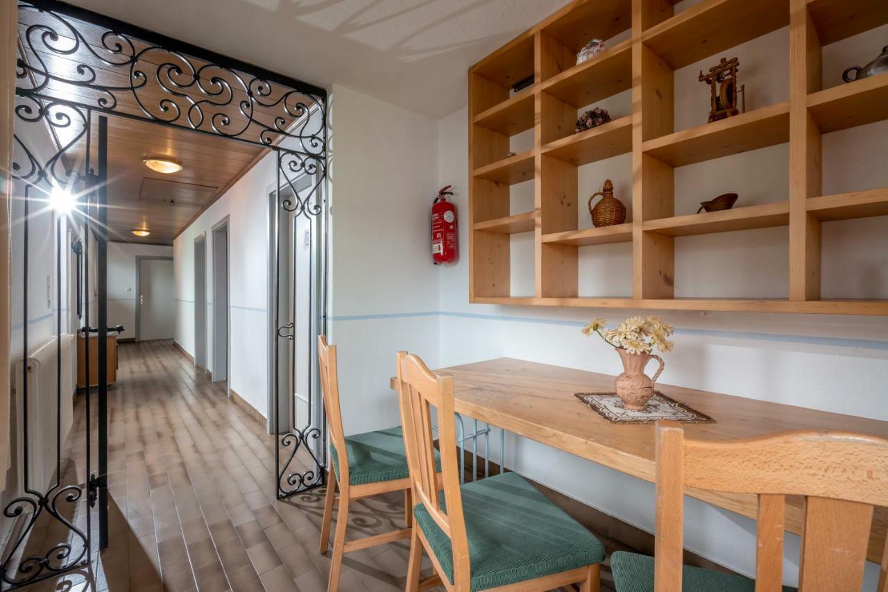 Gastehaus Amor Apartment Mayrhofen Bagian luar foto