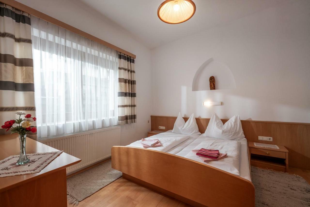 Gastehaus Amor Apartment Mayrhofen Bagian luar foto