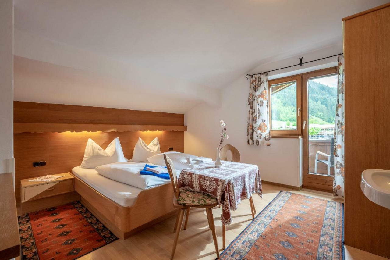 Gastehaus Amor Apartment Mayrhofen Bagian luar foto